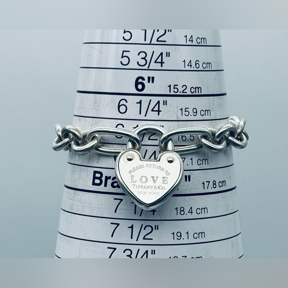 7.5" Tiffany & Co Return to Love Lock Heart Bracelet in Silver - Picture 8 of 8